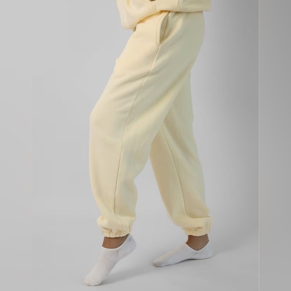 NWT COMFRT Yellow Hoodie and Sweatpants Matching Set - Picture 3 of 5